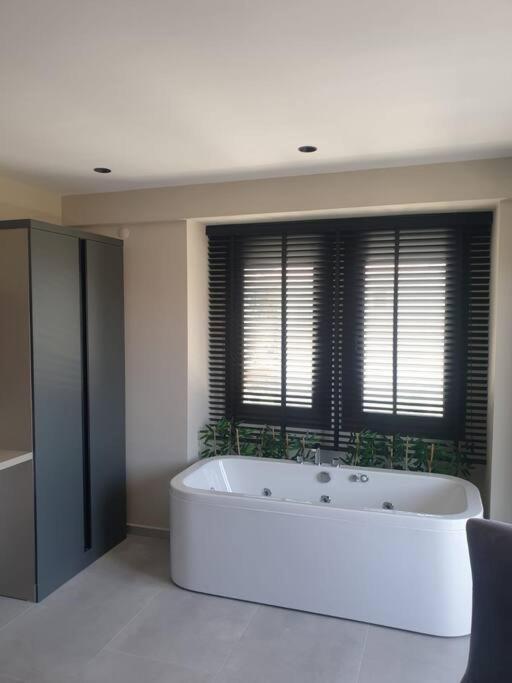 Havuzlu Korunakli Jakuzili Villa Fethiye Exterior foto