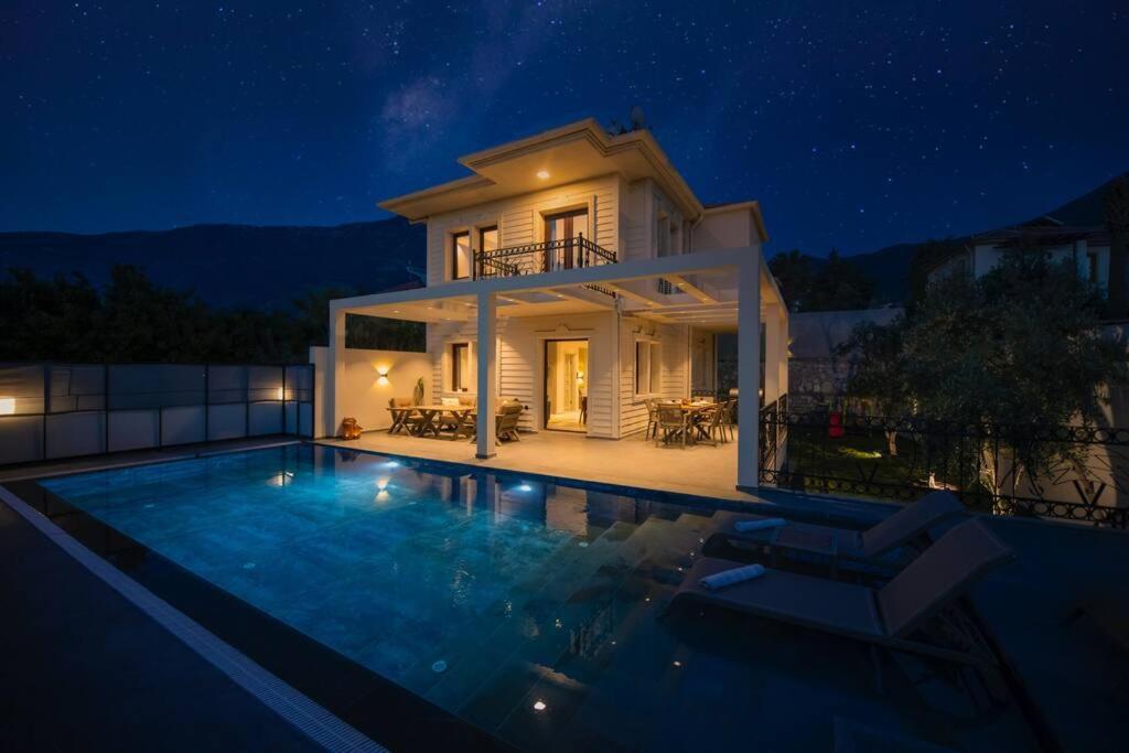 Havuzlu Korunakli Jakuzili Villa Fethiye Exterior foto