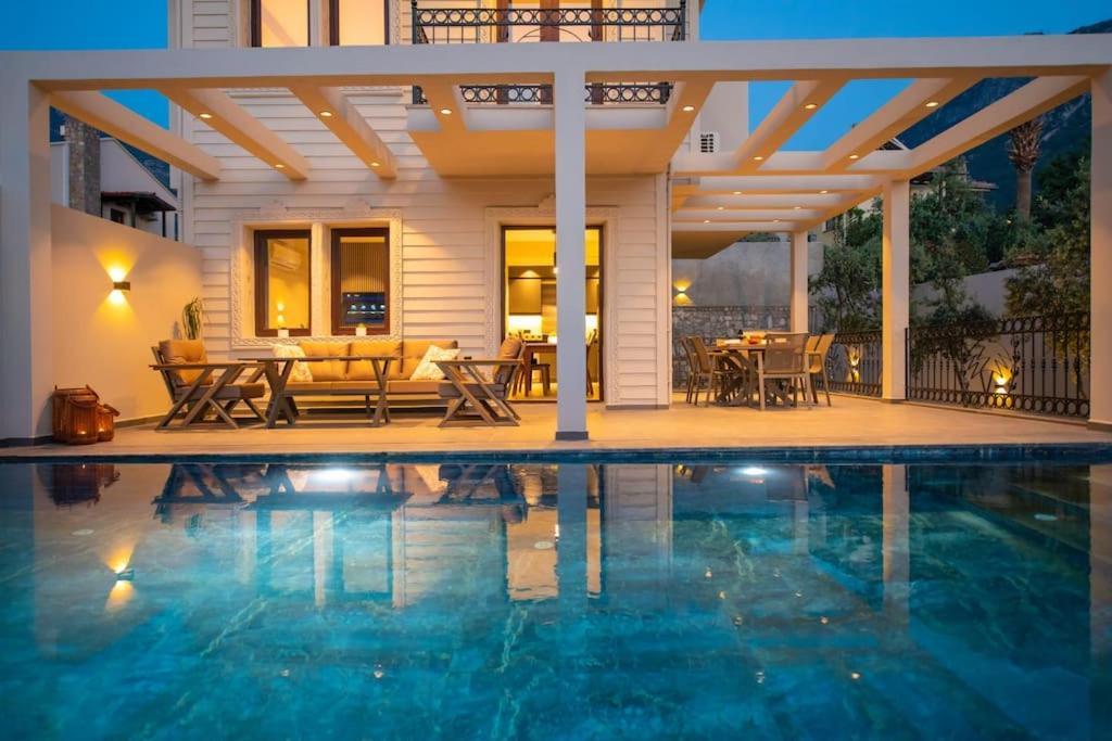 Havuzlu Korunakli Jakuzili Villa Fethiye Exterior foto